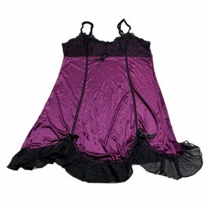 90s Y2K European Vintage Silky Lace Slip Dress w Ruffle Hem (Purple/Black) M/L